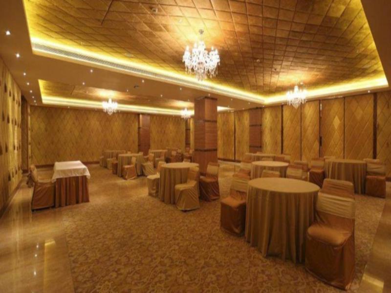 Country Inn & Suites By Radisson, Meerut Bagian luar foto
