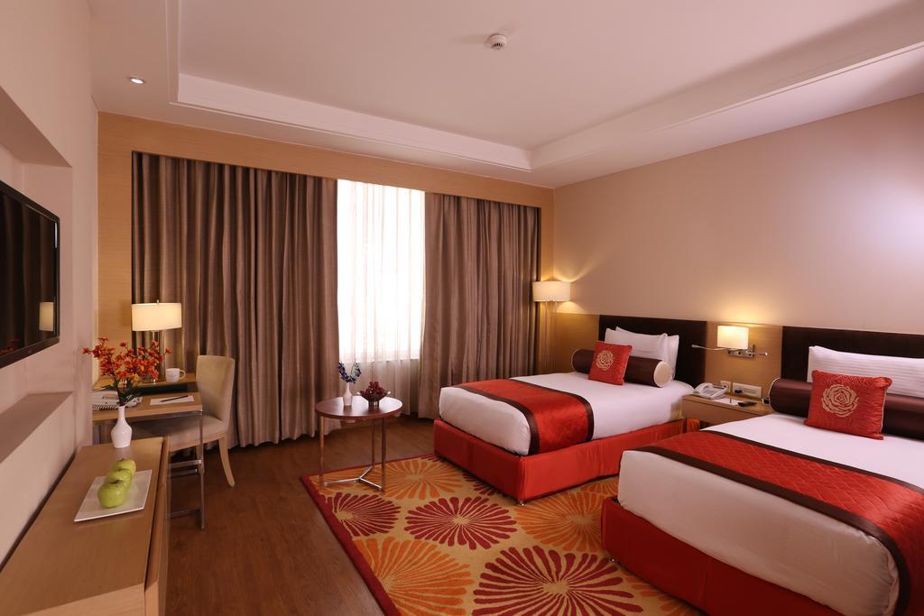 Country Inn & Suites By Radisson, Meerut Bagian luar foto