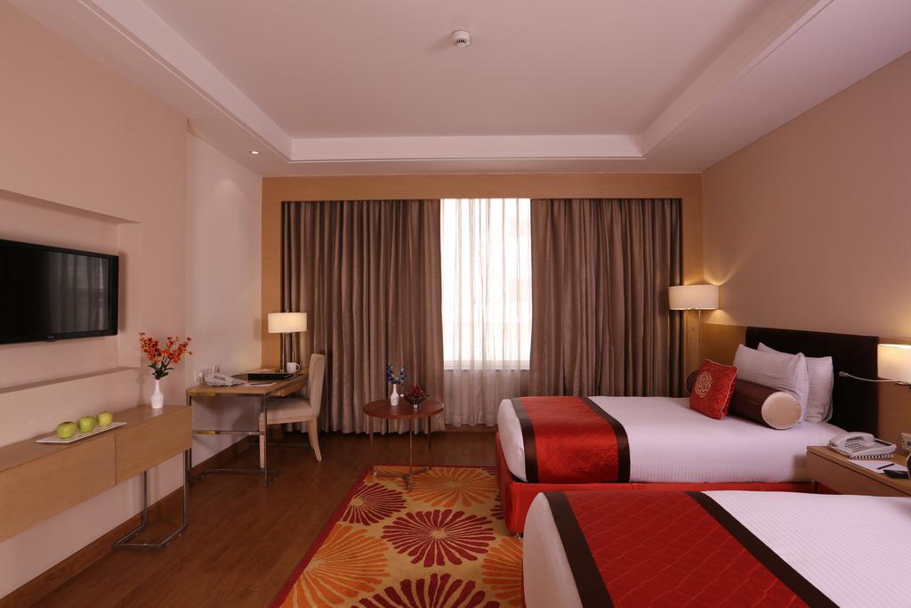 Country Inn & Suites By Radisson, Meerut Bagian luar foto