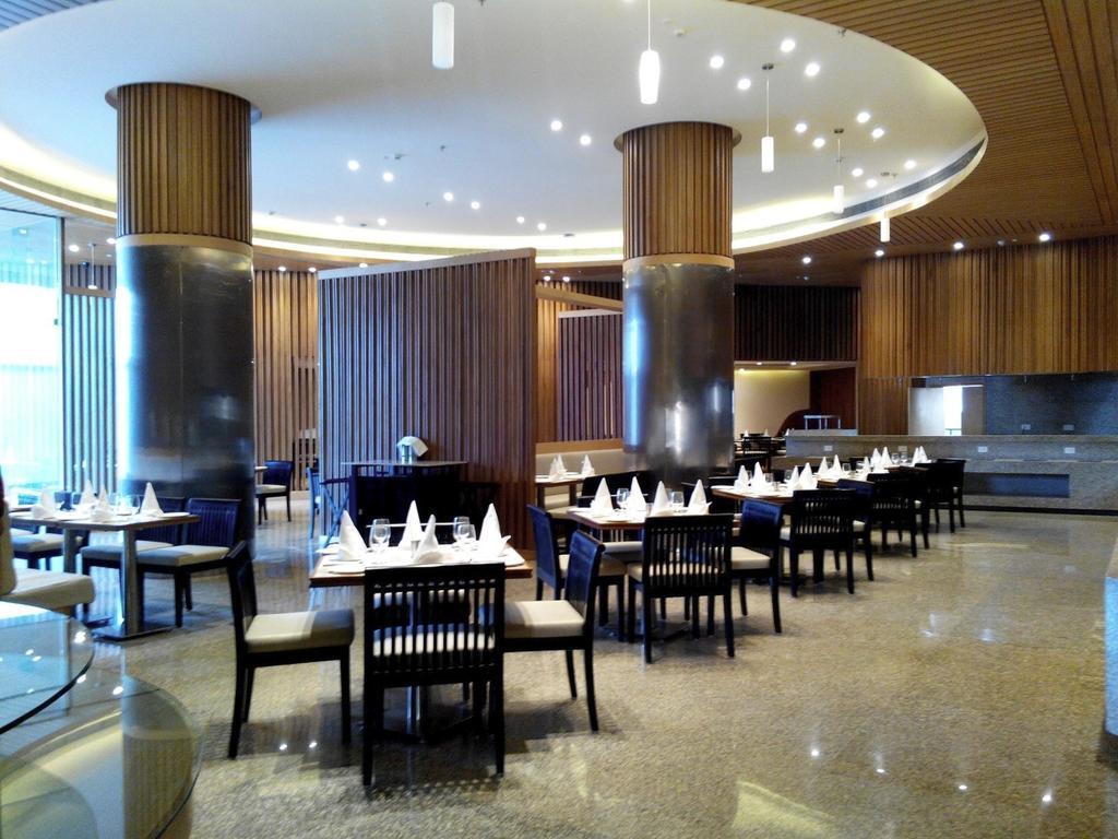 Country Inn & Suites By Radisson, Meerut Bagian luar foto
