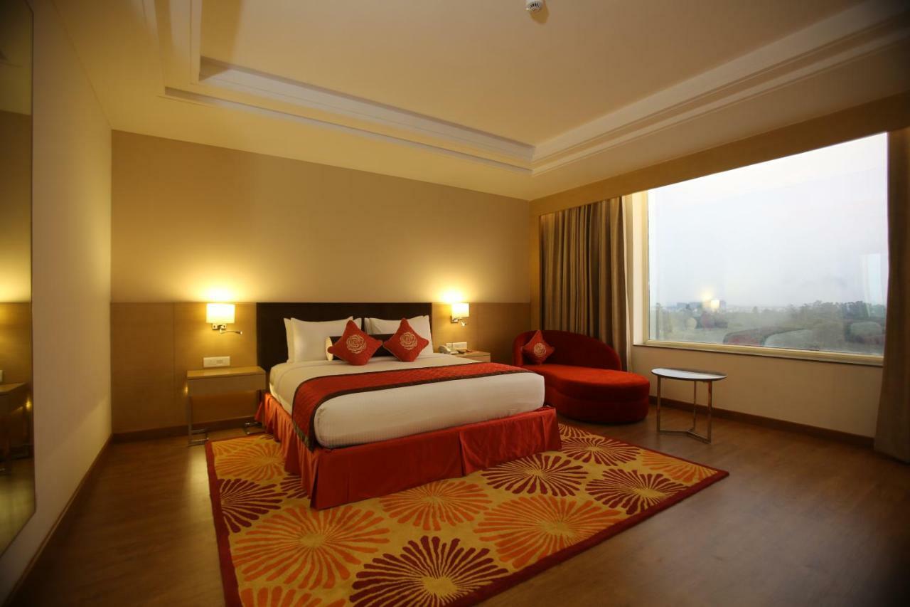 Country Inn & Suites By Radisson, Meerut Bagian luar foto